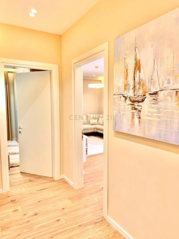Apartment 2+1+2 for Rent Qemal Stafa street red school