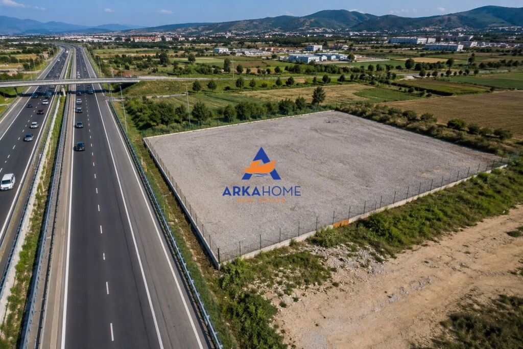 TERRENO IN AFFITTO 2500M2 "AUTOSTRADA TIRANA-DURRES" 2.000 EURO
