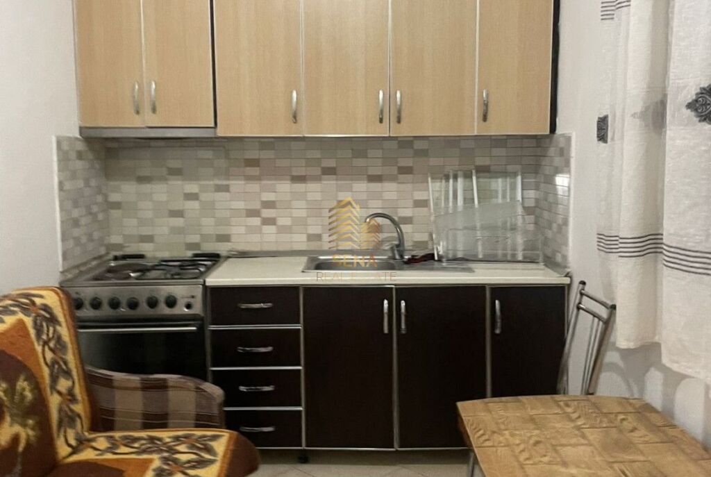 Affitto, Ingresso Privato 1+1, 5 Maggio, 36.000 Lek/mese
