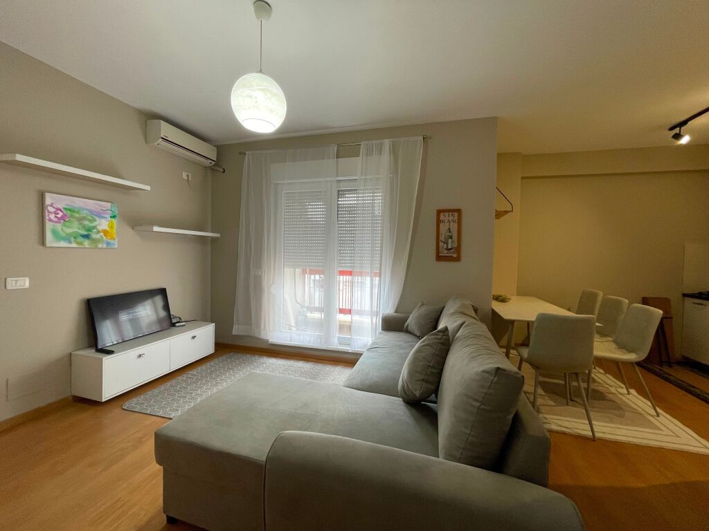 Apartament 1+1 per qira tek tek Kompleksi Kontakt prane Ish-Parkut.
