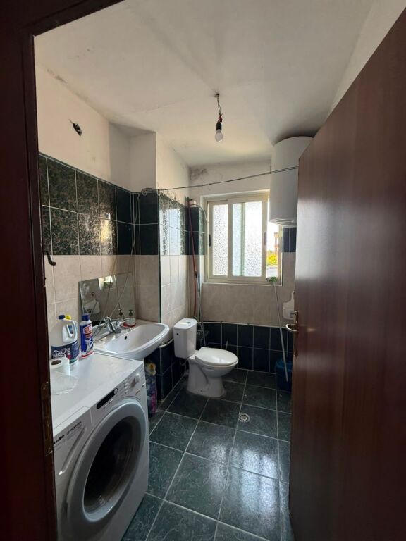 APARTAMENT PER QERA  2+1 RRUGA KONGRESI I MANASTIRIT