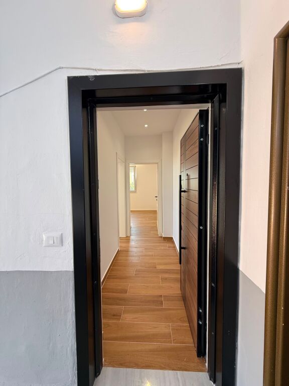 SHITET APARTAMENT 1+1 – SHKOLLA E KUQE