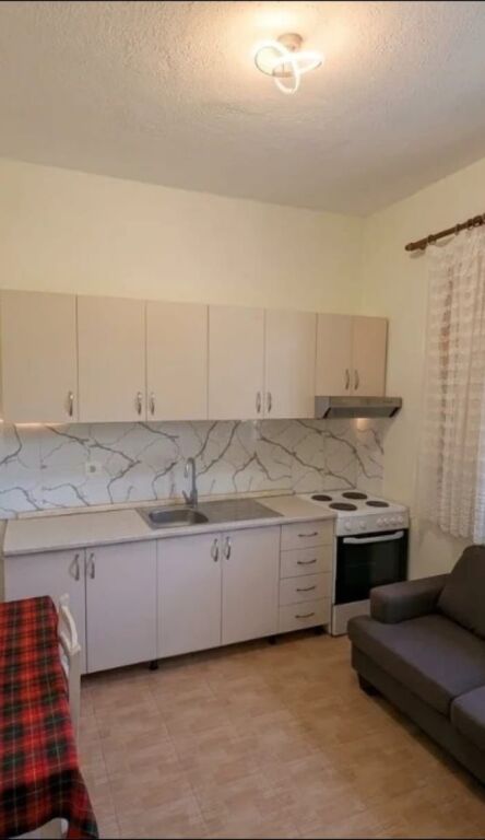 APPARTAMENTO 1+1. 30000 LEKE. CITTÀ DEGLI STUDENTI