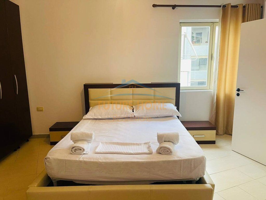 Qira, Apartament 1+1, Restorant Fresku, Tirane.