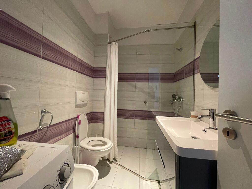 Apartament 1+1 per qira tek tek Kompleksi Kontakt prane Ish-Parkut.