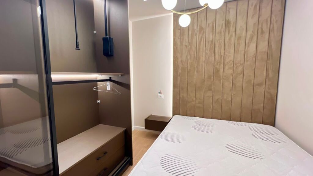 🏠Me Qera: 1+1 Akull i Ri✨️ - 📍Ali Demi (Prane Maternitetit te Ri) - 45,000 Leke/Muaj - Pallat I Ri - K.2 - Sp.55m² || Komoditet dhe Akses Maksimal