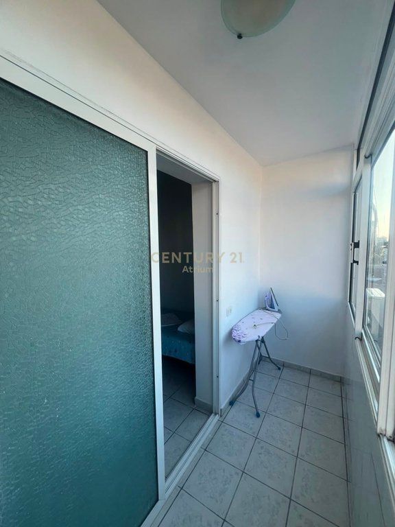 JEPET ME QIRA APARTAMENT 2+1 ME 2 BALLKONE PRANË SHKOLLËS SË BALETIT – RRUGA E ELBASANIT!!