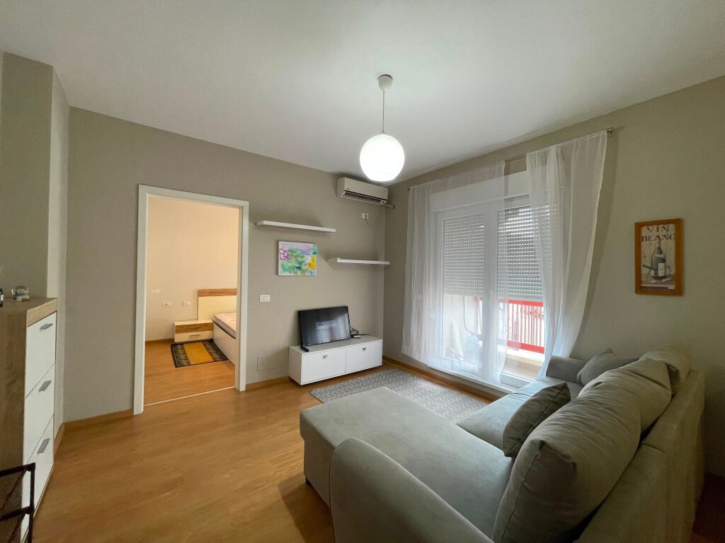 Apartament 1+1 per qira tek tek Kompleksi Kontakt prane Ish-Parkut.
