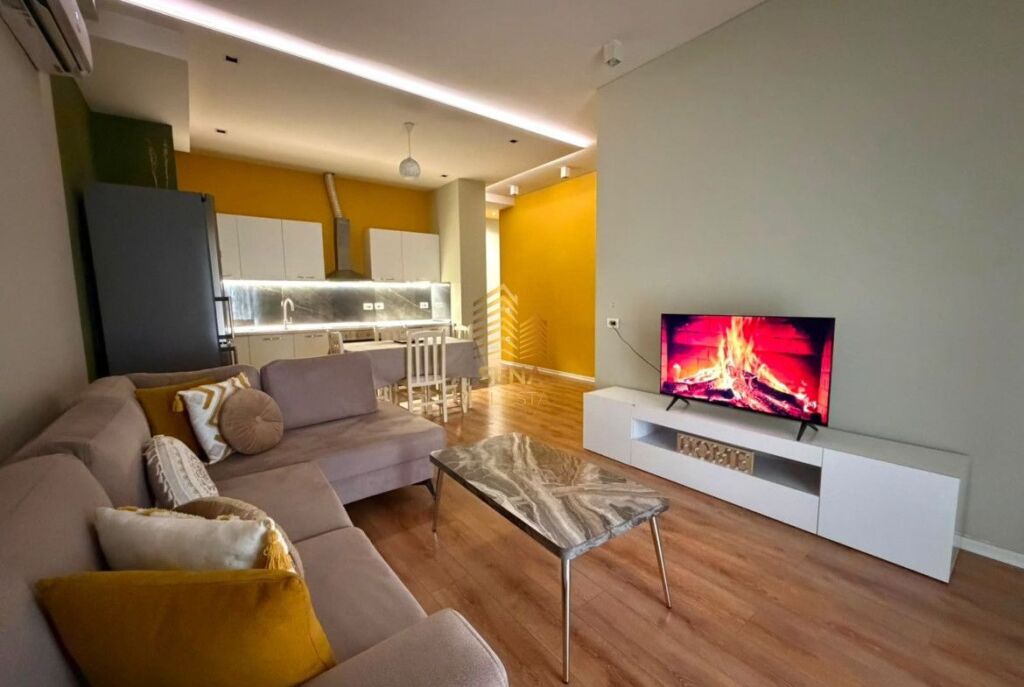 Rent, Apartment 2+1+balcony, Golden Park Complex - Opposite American lll, 60,000 Leke/month