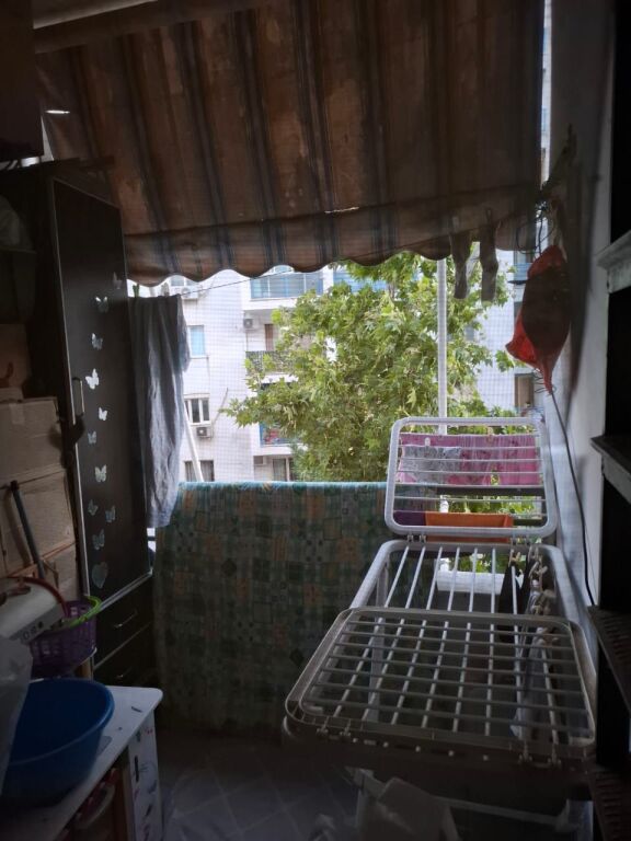 Shitet Apartament 2+1