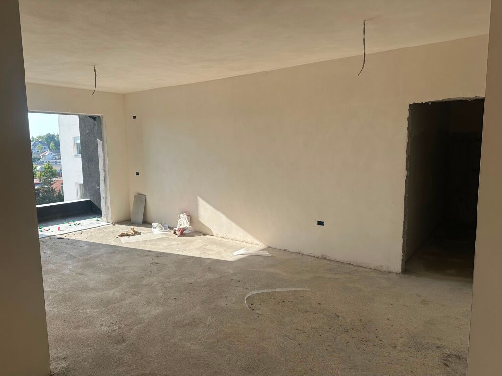 Apartment 1+1 for sale Paskuqan !