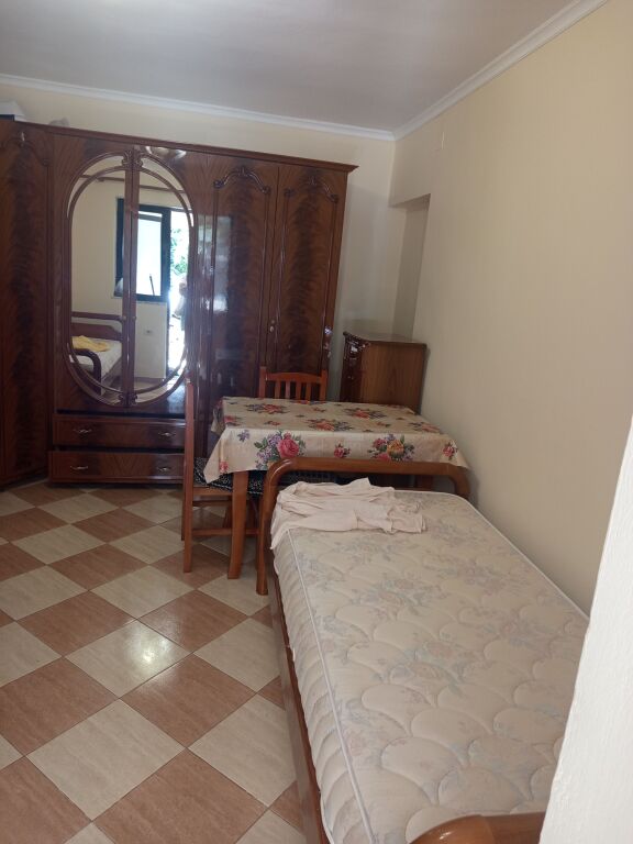 Garsionere 30000 leke.Shkolla e baletit