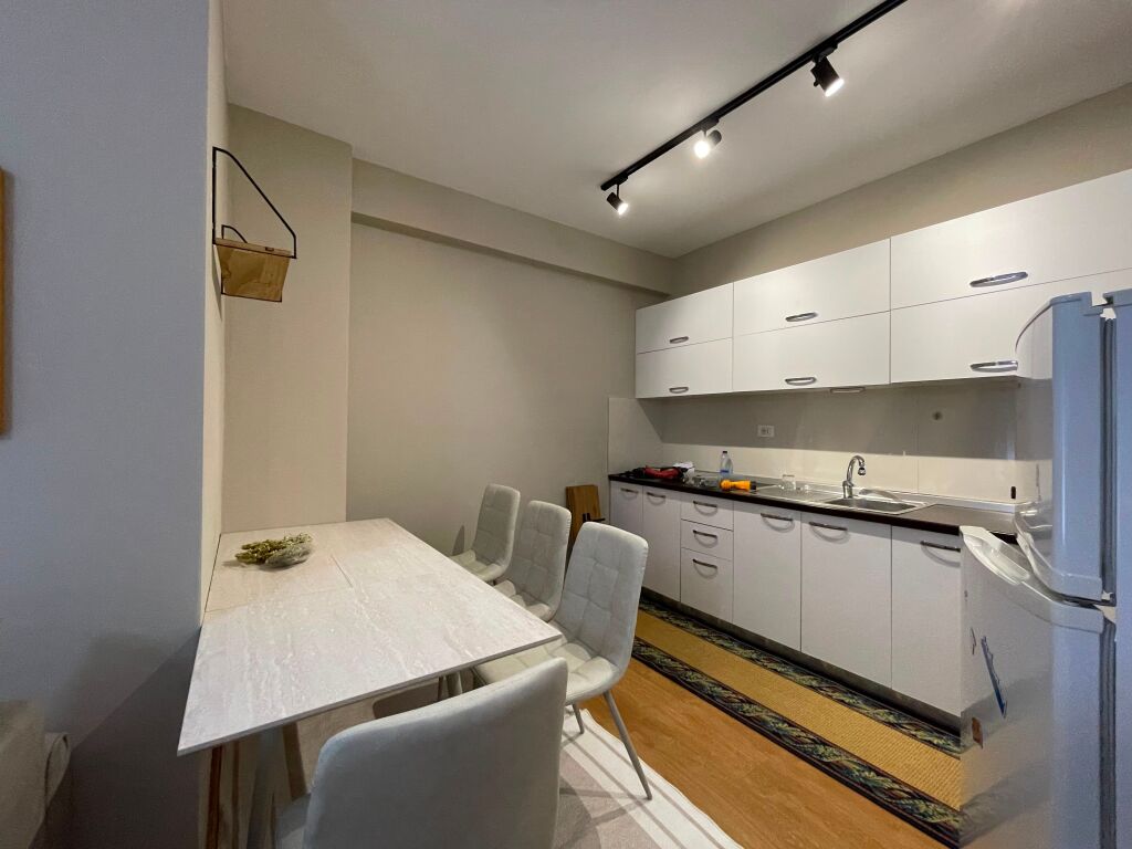 Apartament 1+1 per qira tek tek Kompleksi Kontakt prane Ish-Parkut.