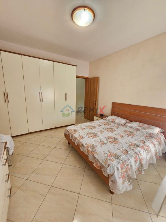 🏡 **AFFITTASI APPARTAMENTO 3+1+2 VICINO AL FLAGSHIP CENTER, DURRËS**