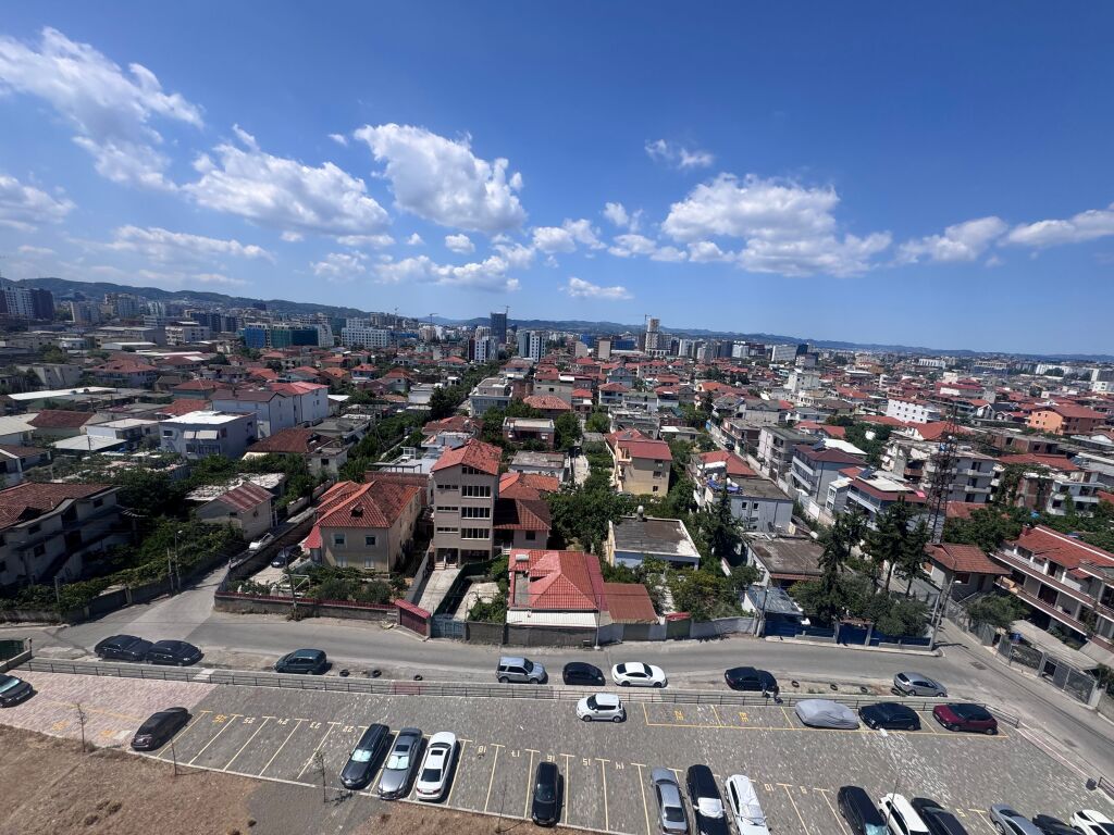 🏡 Apartment 2+1+ veranda+ parking space for rent at 5 Maji,