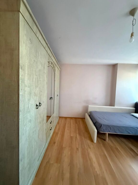 APARTAMENT PER QERA  2+1 RRUGA KONGRESI I MANASTIRIT
