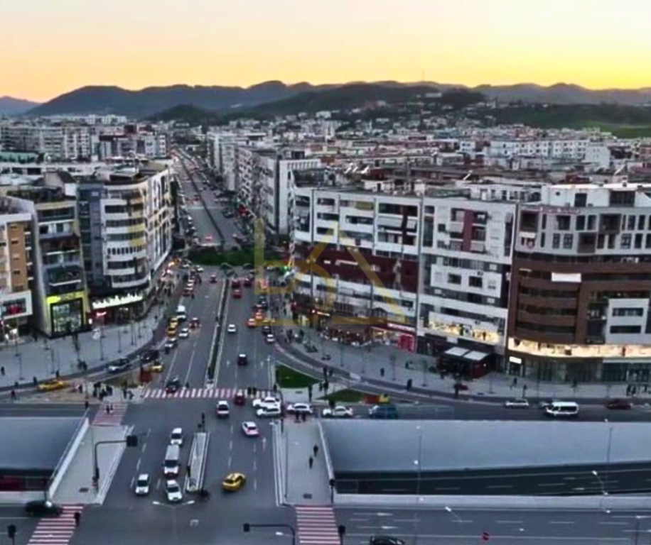 Monolocale Convertito in 1+1 in Affitto – Yzberisht, Tirana