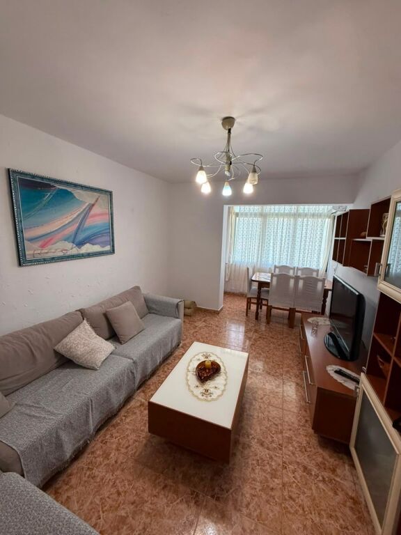 Apartament 2+1 me qira tek Pediatria!