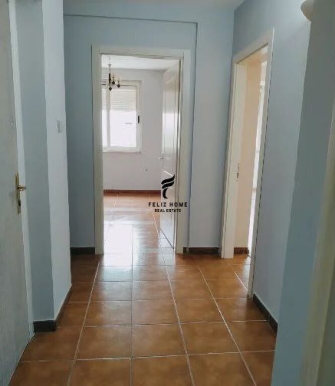UFFICIO IN AFFITTO 55 M2 21 DICEMBRE 60.000 LEKE FH-84851