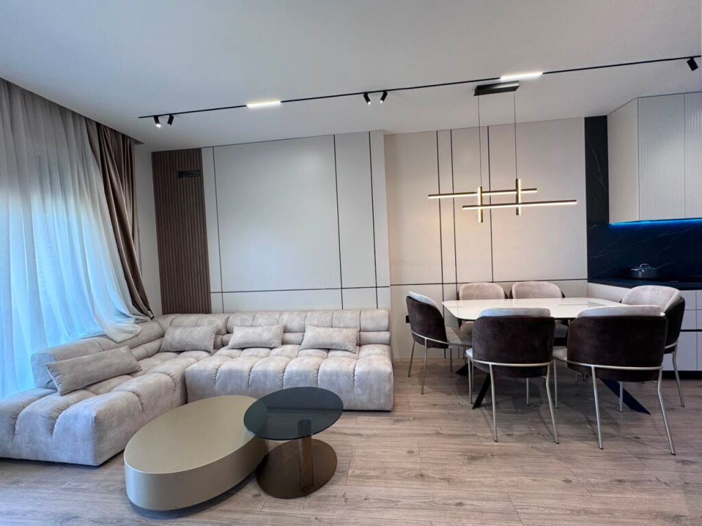 Appartamento moderno 2+1+2 più posto auto in vendita | Ex Campo di Aviazione, Tirana