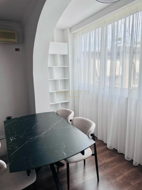 Appartamento 1+1 in Affitto in Via Durresit