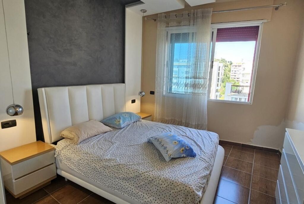 Tek Kamelia, Golem, Shitet Apartament 1+1 Me Mundësi Ndarjeje në 2+1!