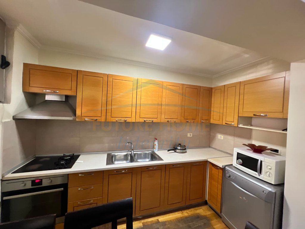 Qera, Apartament 2+1+2, Shkolla e Baletit, Tiranë.    50,000 Lekë