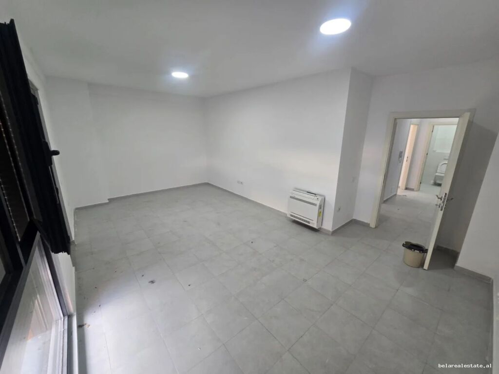 Zyre Me Qera 2+1 Tek Varri i Bamit  (ID BZ2628) Tirane.