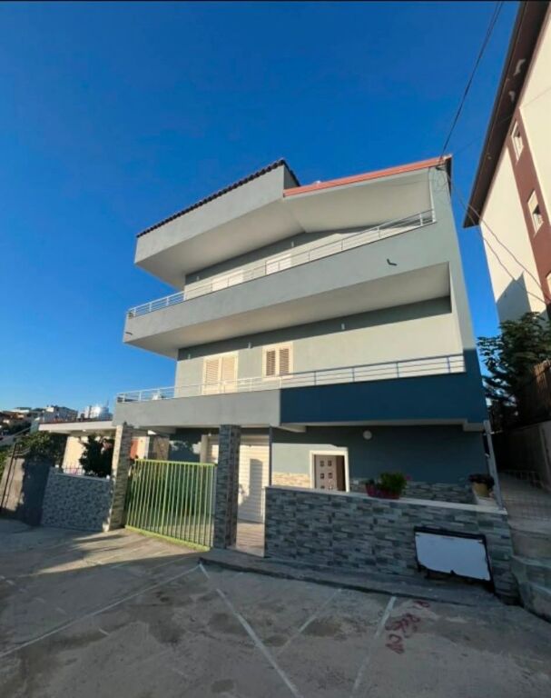 AFFITTASI APPARTAMENTO 2+1, 120 M², NEL SANATORIUM, TIRANA