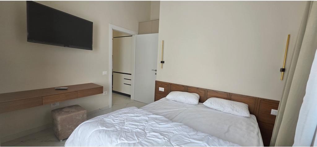 "Sheshi Skënderbej" – Ofrojmë për Qira Apartament 2+1 Modern! - 1200 Euro/Bruto!