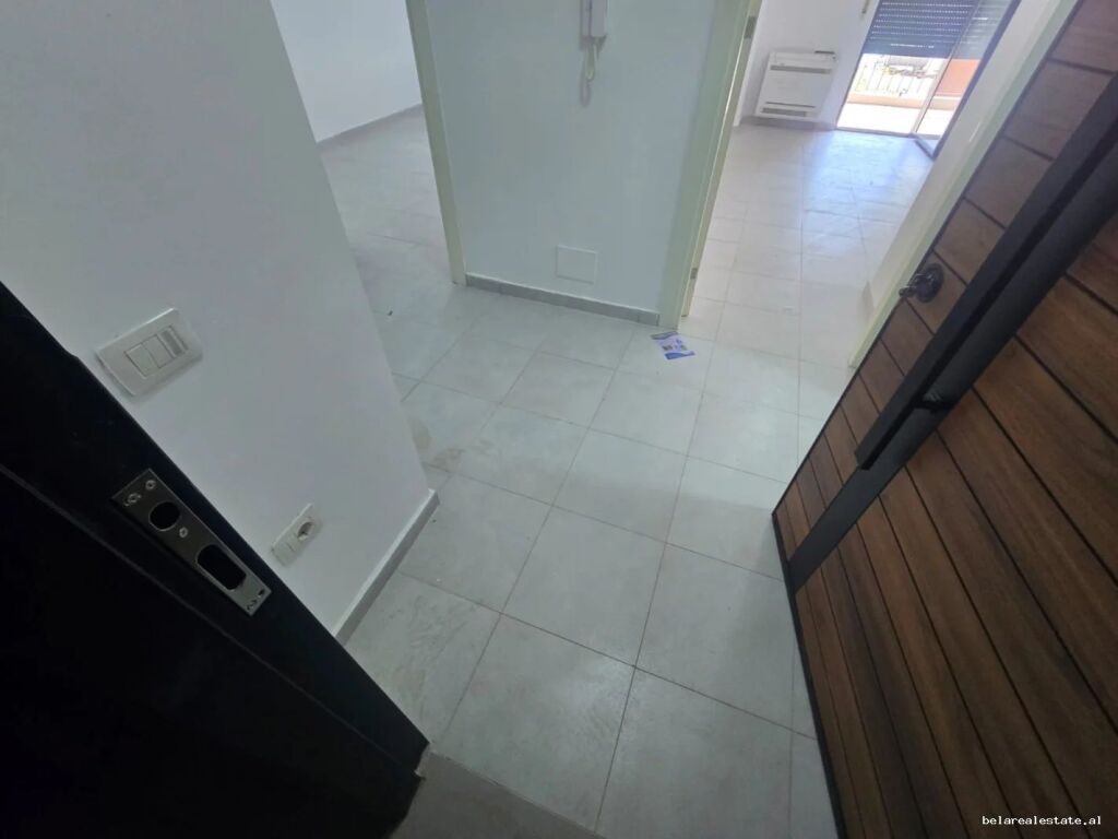 Zyre Me Qera 2+1 Tek Varri i Bamit  (ID BZ2628) Tirane.