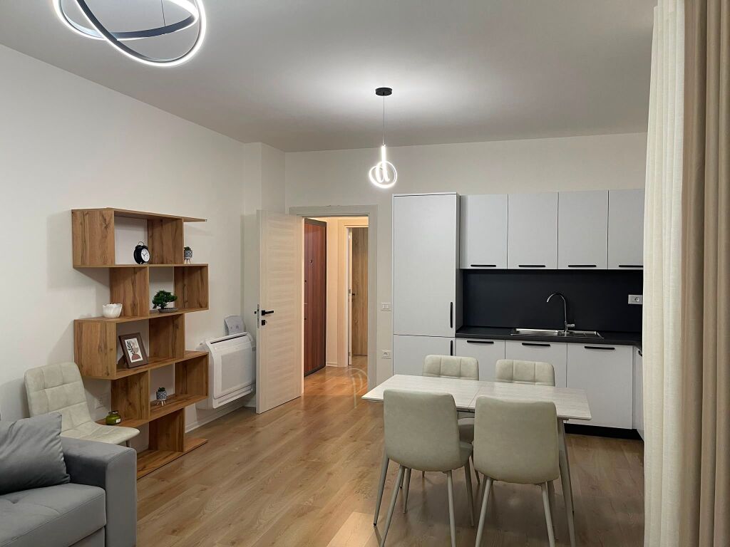 🏡 Apartment 1+1 for rent in Paskuqan  Apartment 1+1 for rent, located on the 6th floor of a new building with elevator, on “Lidhja e Prizrenit” Street, Paskuqan.  ✨ The apartment is newly furnished, with modern furniture and ready to live in.  📍 Quiet location with easy access to main services.  💰 Rent: 42,000 lek/month   
