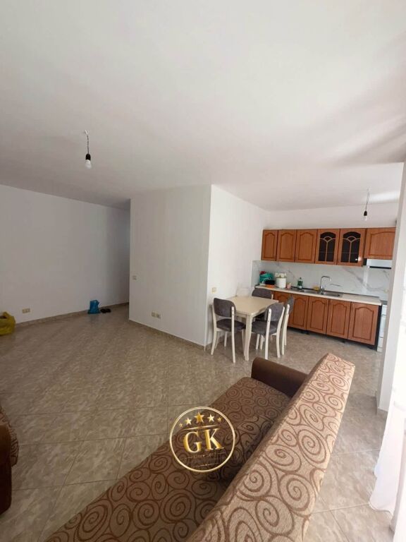 Rent 2+1 +2 balconies 📍Spitali Durres • 30,000 leke net✅