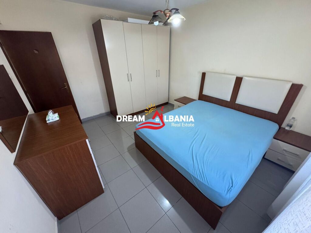 Appartamento 1+1 in affitto in Via Durresit, vicino al Bar Mulino Vecchio a Tirana(ID 4219462)