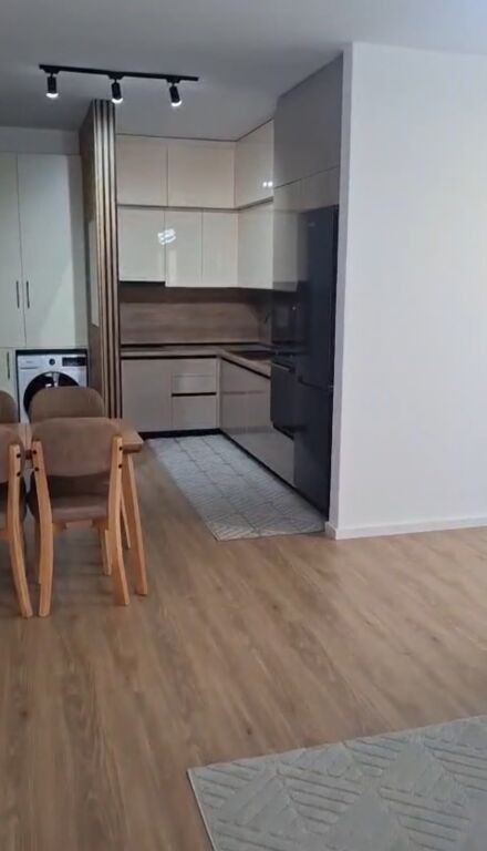 Apartament me qera 2+1