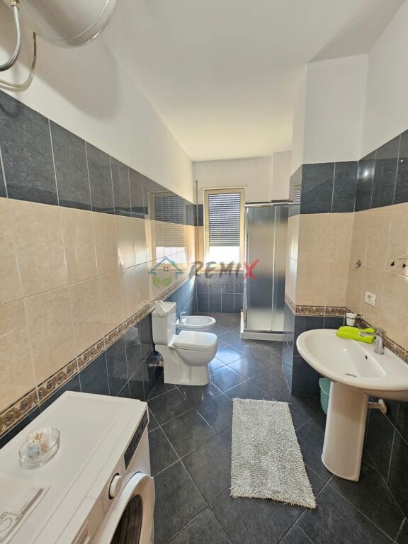 🏡 **AFFITTASI APPARTAMENTO 3+1+2 VICINO AL FLAGSHIP CENTER, DURRËS**