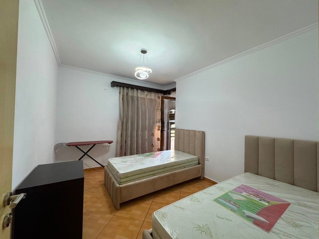 Unaza e Re, appartamento 2+1+2 in affitto 500 € /Mese