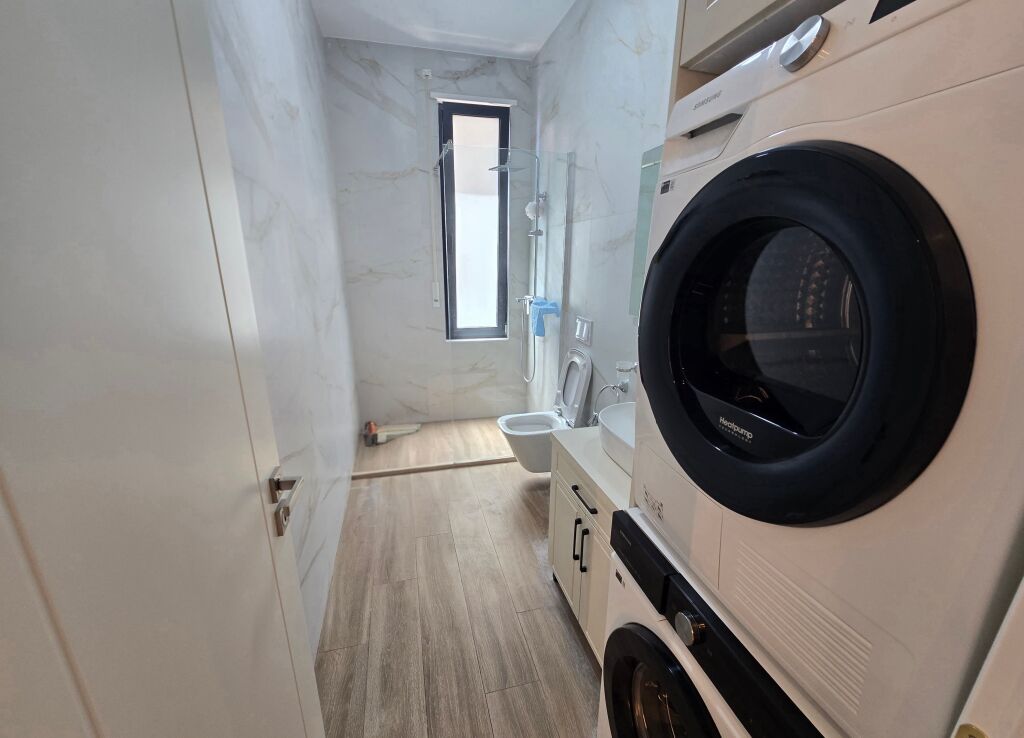 Apartament 2+1+2+ Ballkon+Parkim Me Qira Ne Kompleks Rezidencial | Perballe UET