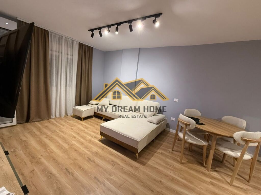 SHITET APARTAMENT 1+1 PRAN SHKOLLES BAJRAM CURRI PLAZH DURRES