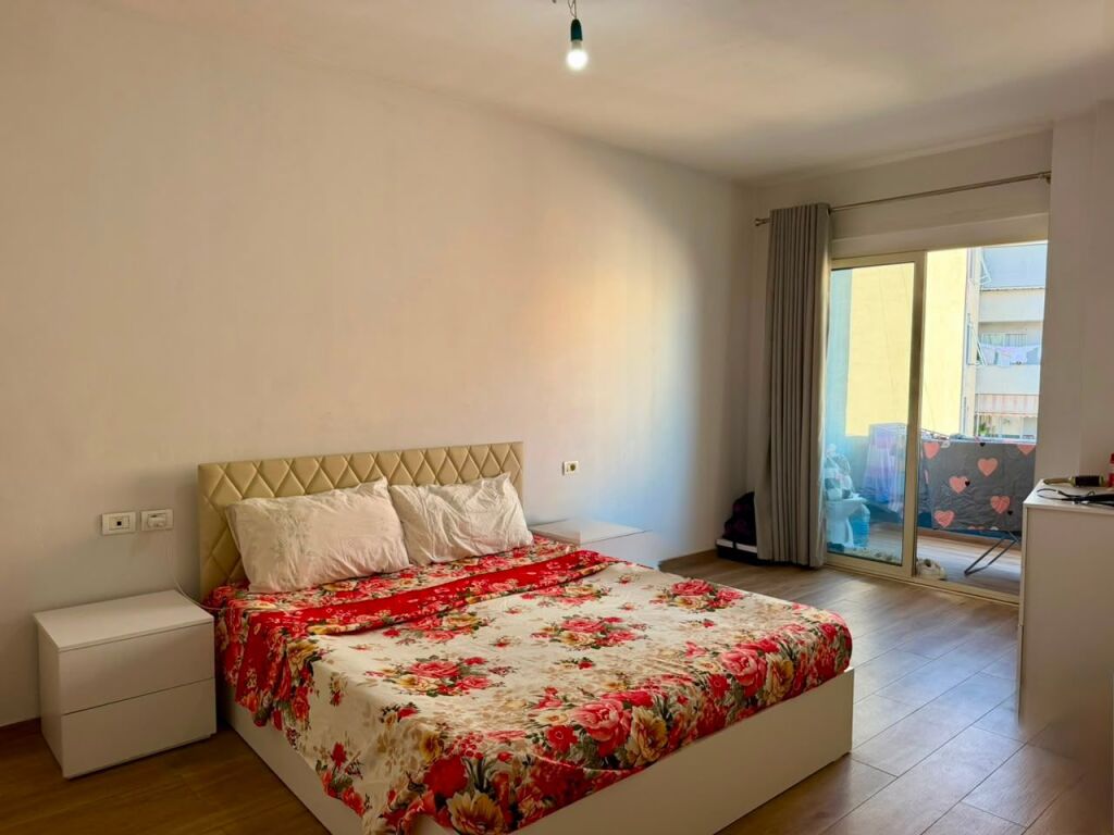 In vendita: Appartamento 2+1 completamente arredato - Astire, vicino a Bar Artisti, Tirana