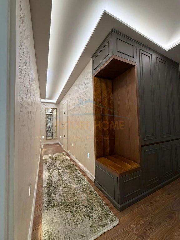 Shitet, Apartament 2+1+2, Blloku Gintash, Laprakë