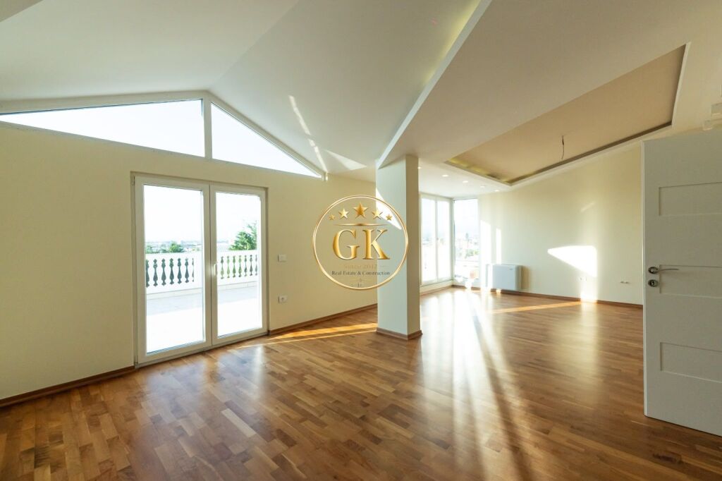 🏡 LUXURY VILLA FOR SALE – RRASHBULL, DURRES 🌿