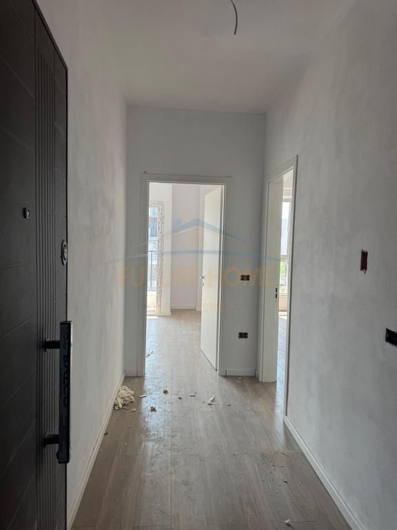 VENDO APPARTAMENTO 1+1, VICINO ALLA SCUOLA OSMAN MYDERIZI, TIRANA