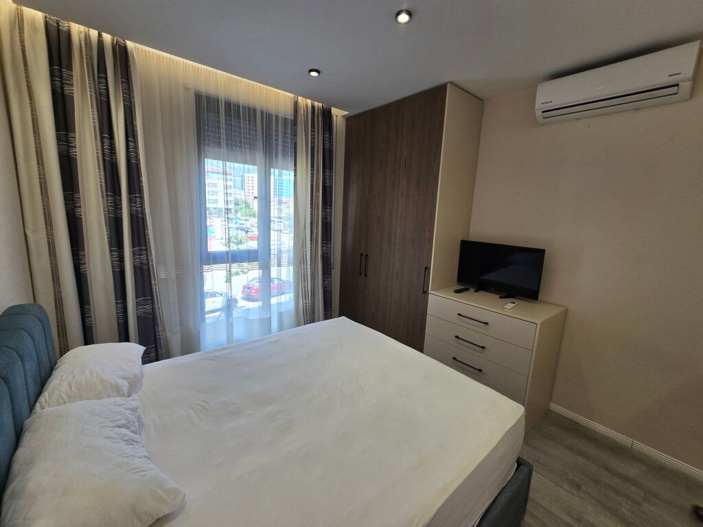 Apartament 2+1+2 Ballkon Me Qira Ne Kompleks Rezidencial | Perballe UET