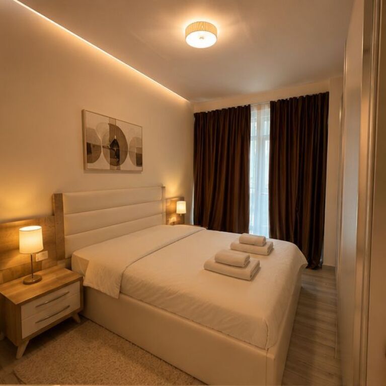 Komuna e Parisit, jepet me qera apartament 2+1!
