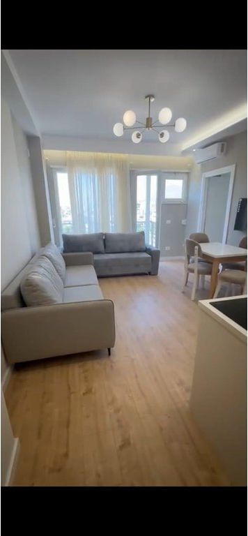 Apartament 1+1 Me Qira në Tregu Elektrik, Tiranë