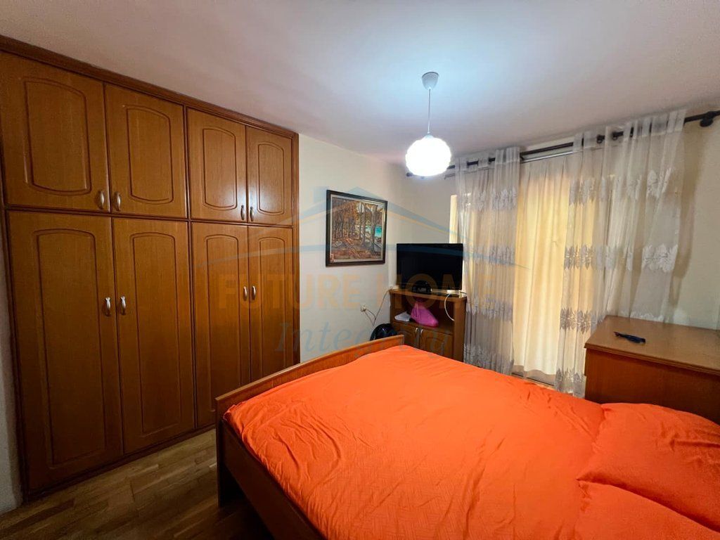 Qera, Apartament 2+1+2, Shkolla e Baletit, Tiranë.    50,000 Lekë