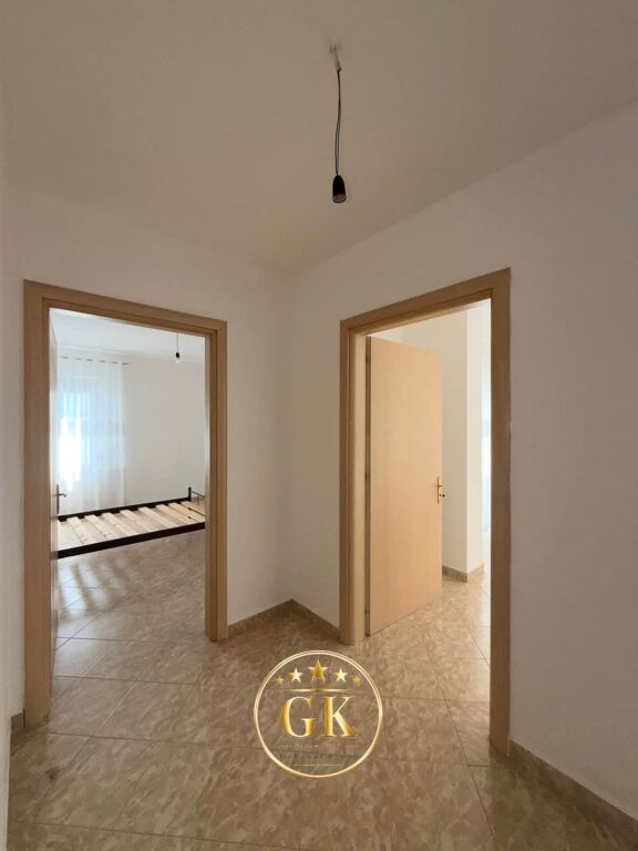 Rent 2+1 +2 balconies 📍Spitali Durres • 30,000 leke net✅