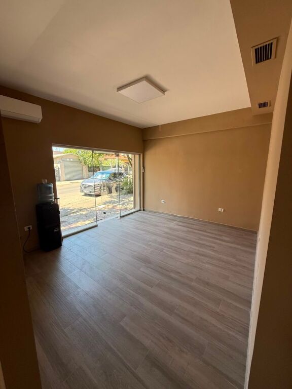 Business unit for rent at Njazi Meka Street