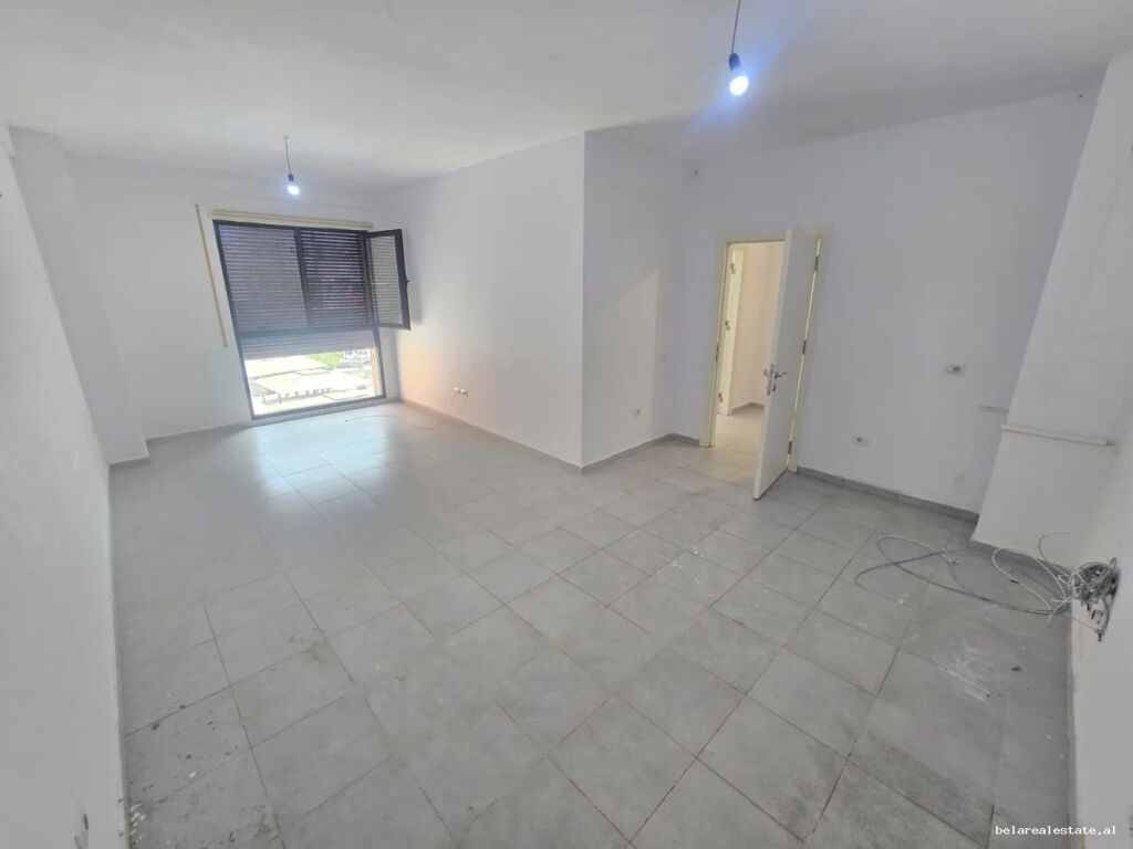 Zyre Me Qera 2+1 Tek Varri i Bamit (ID BZ21015) Tirane.